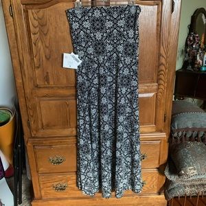 LuLaRoe NWT Maxi Black & White